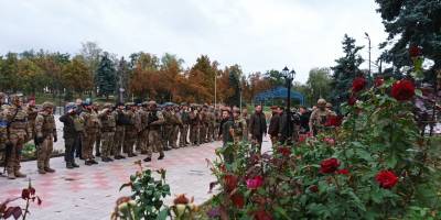 Фото: Facebook | Зеленський вшанував пам'ять загиблих захисників хвилиною мовчання