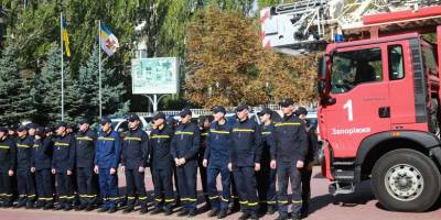 Глава Запорізької ОВА привітав рятувальників із професійним святом