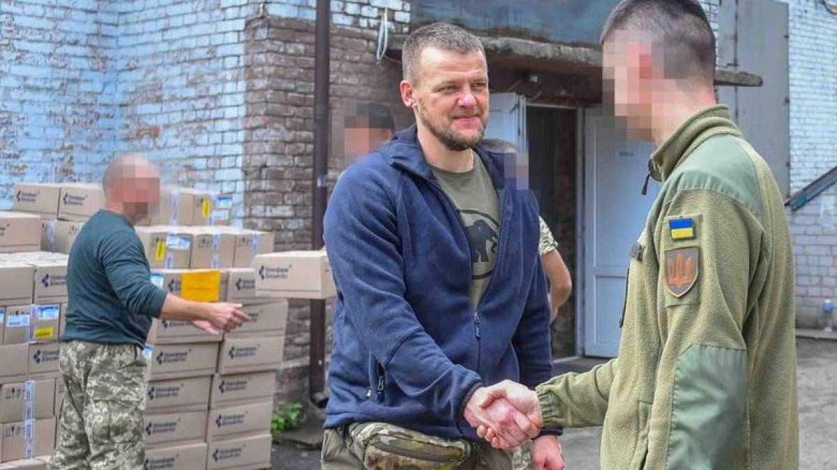 Комбінат «Запоріжсталь» передав запорізькому військовому госпіталю партію медикаментів