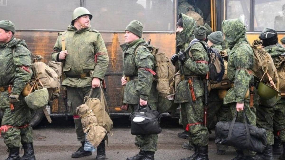 ЗС рф можуть мобілізувати близько 80 тис. жителів Херсонської та Запорізької областей