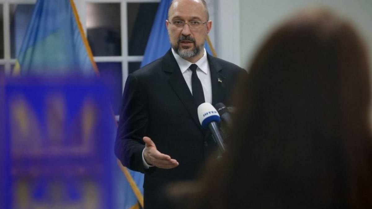 Навколо Запорізької АЕС має бути створена 30-кілометрова зона безпеки: Денис Шмигаль