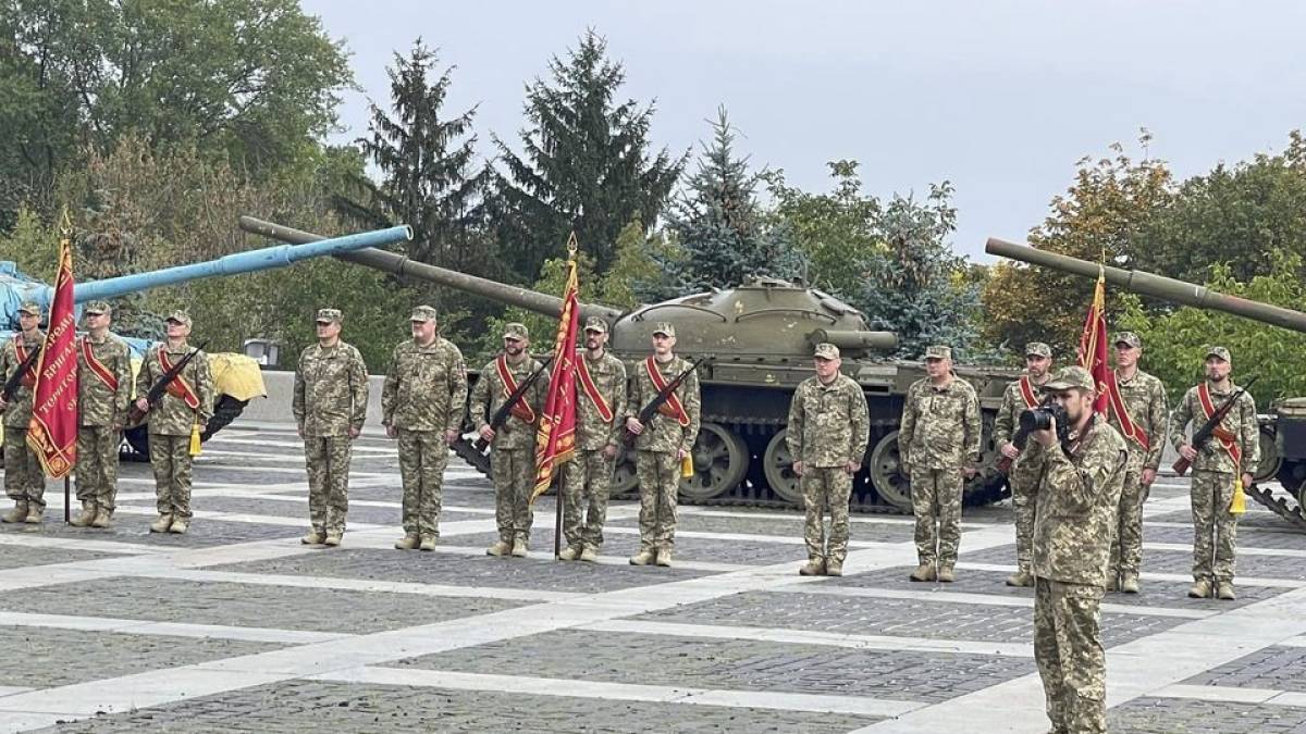 Запорізькій окремій бригаді територіальної оборони вручили Бойовий прапор