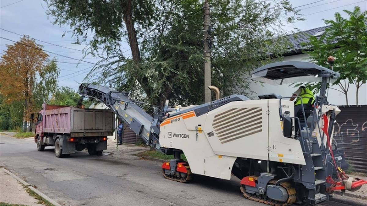 В Запоріжжі продовжується ремонт аварійних ділянок автомобільних доріг