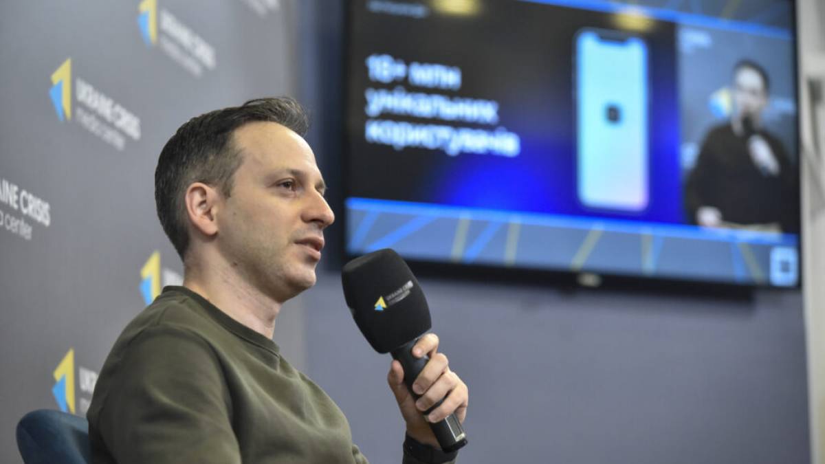 Що робити у разі зникнення інтернету? Товаришуйте з сусідами та майте номери різних операторів