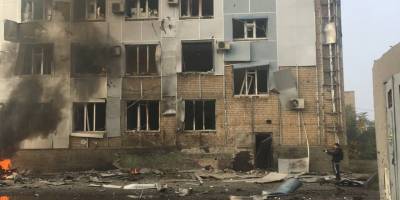 Через вибух у Мелітополі пошкоджено будівлю, в якій знаходиться пропагандистський телеканал ЗА-ТВ (фото)
