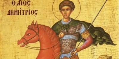 Церковне свято 8 листопада: яким святим молитися, що можна робити, а які дії вважаються гріховними
