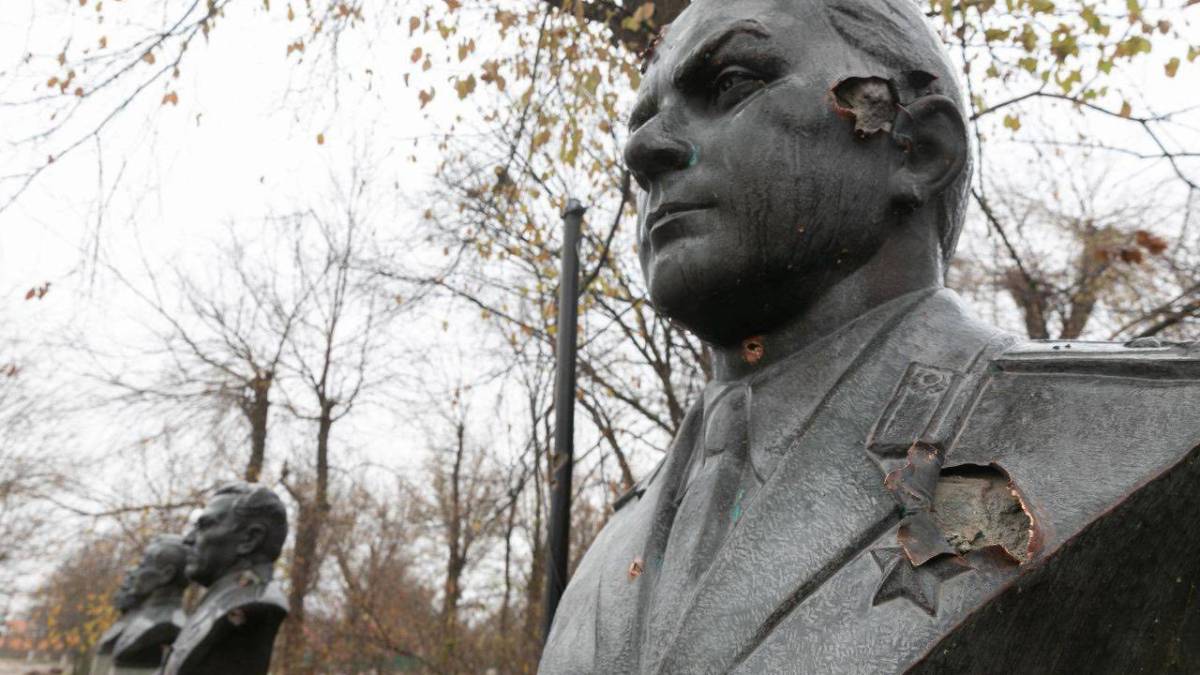 В Оріхові рашисти вбили … пам’ятник
