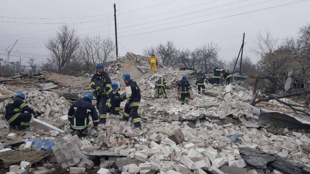 Кількість загиблих від ракетного удару по Вільнянську зросла до дев’яти