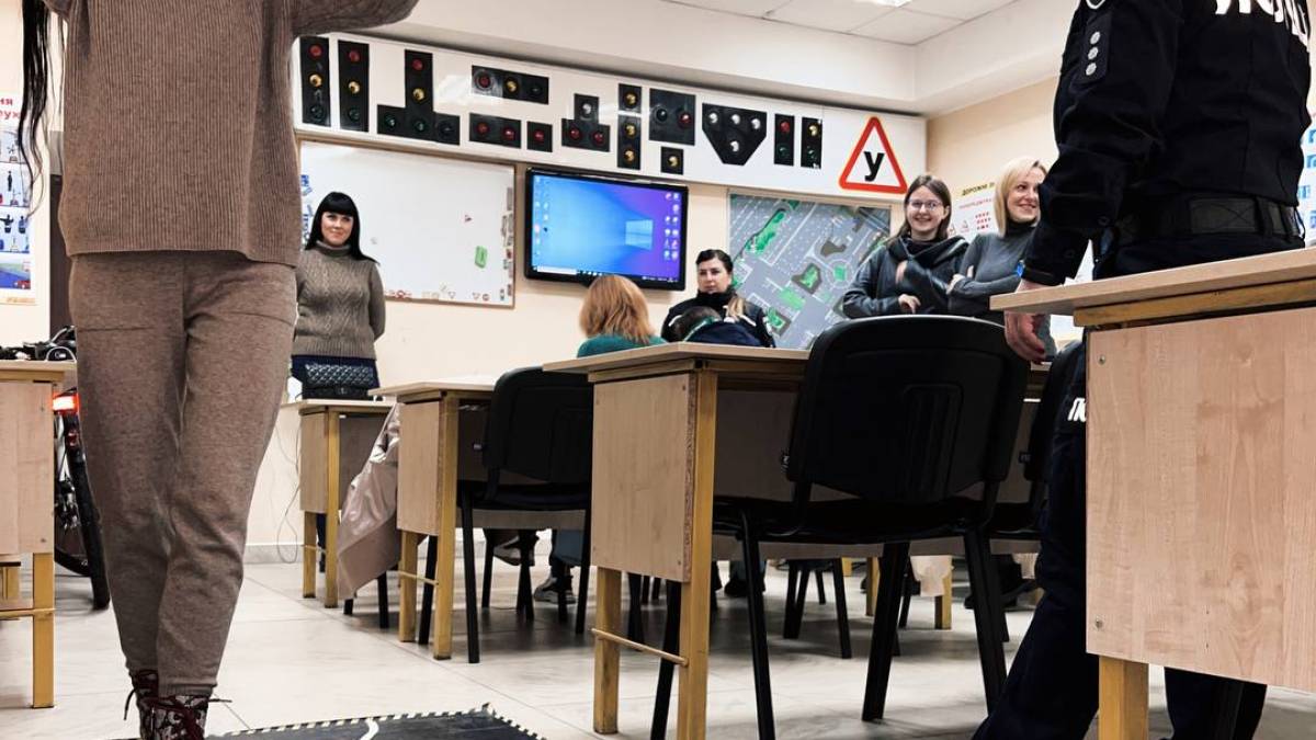 ​Запорізькі патрульні продовжують співпрацювати з автошколами