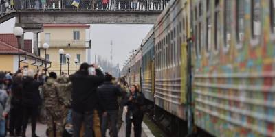 До Херсона прибув перший з початку великої війни потяг з Києва