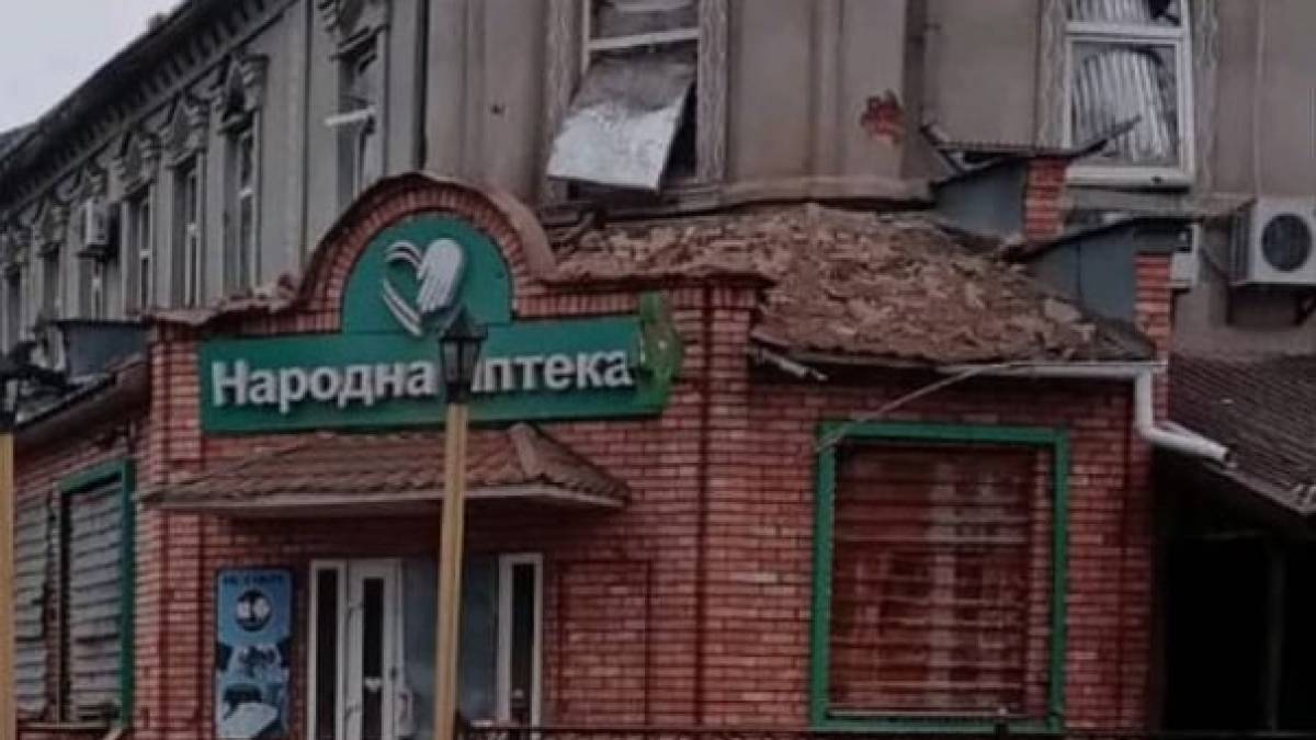 Наслідки обстрілу росіянами середмістя Гуляйполя