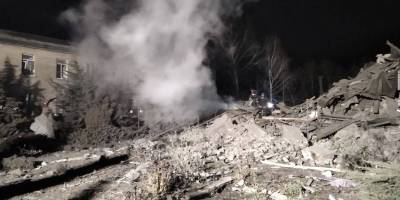 Вночі рашисти обстріляли ракетами пологове відділення Вільнянської лікарн