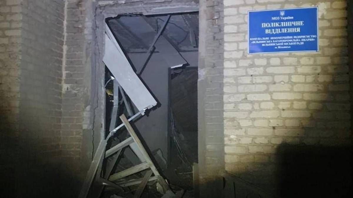 У Вільнянську постраждало два лікаря