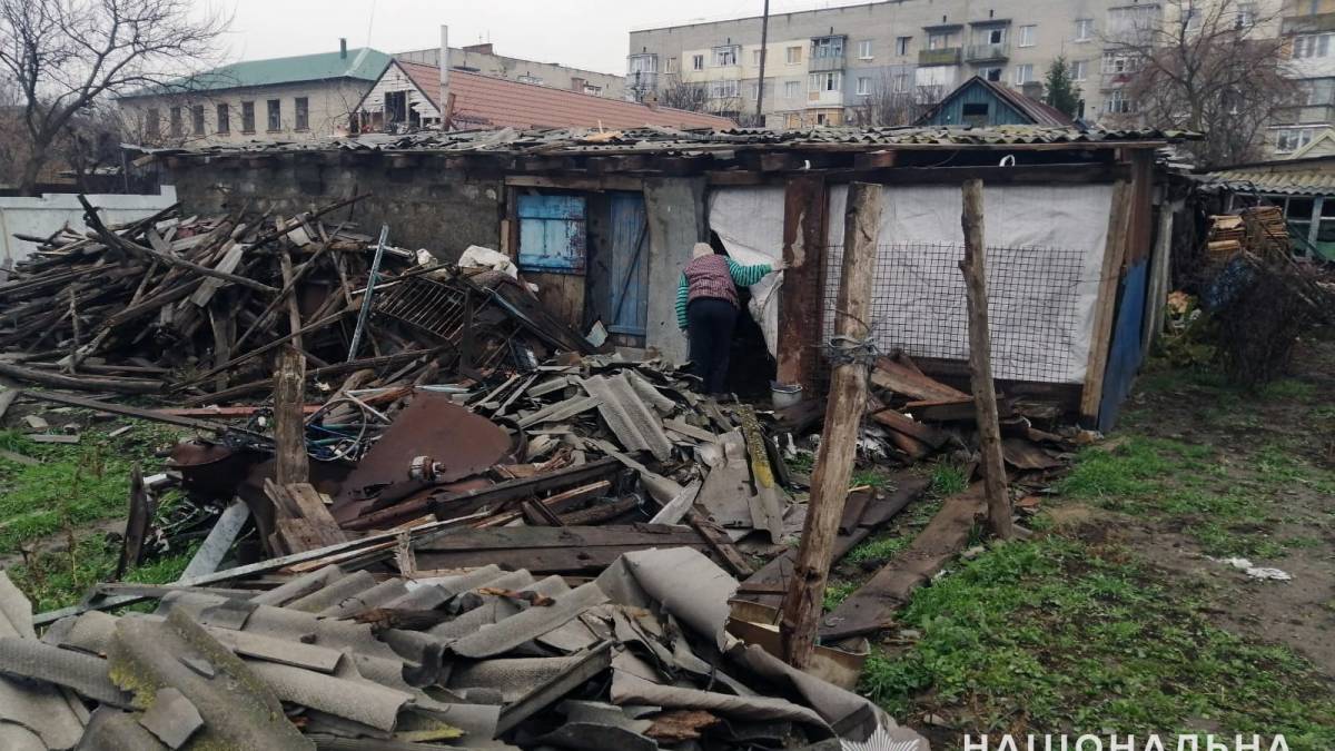 На Запоріжжі поліцейські задокументували наслідки воєнних злочинів окупантів