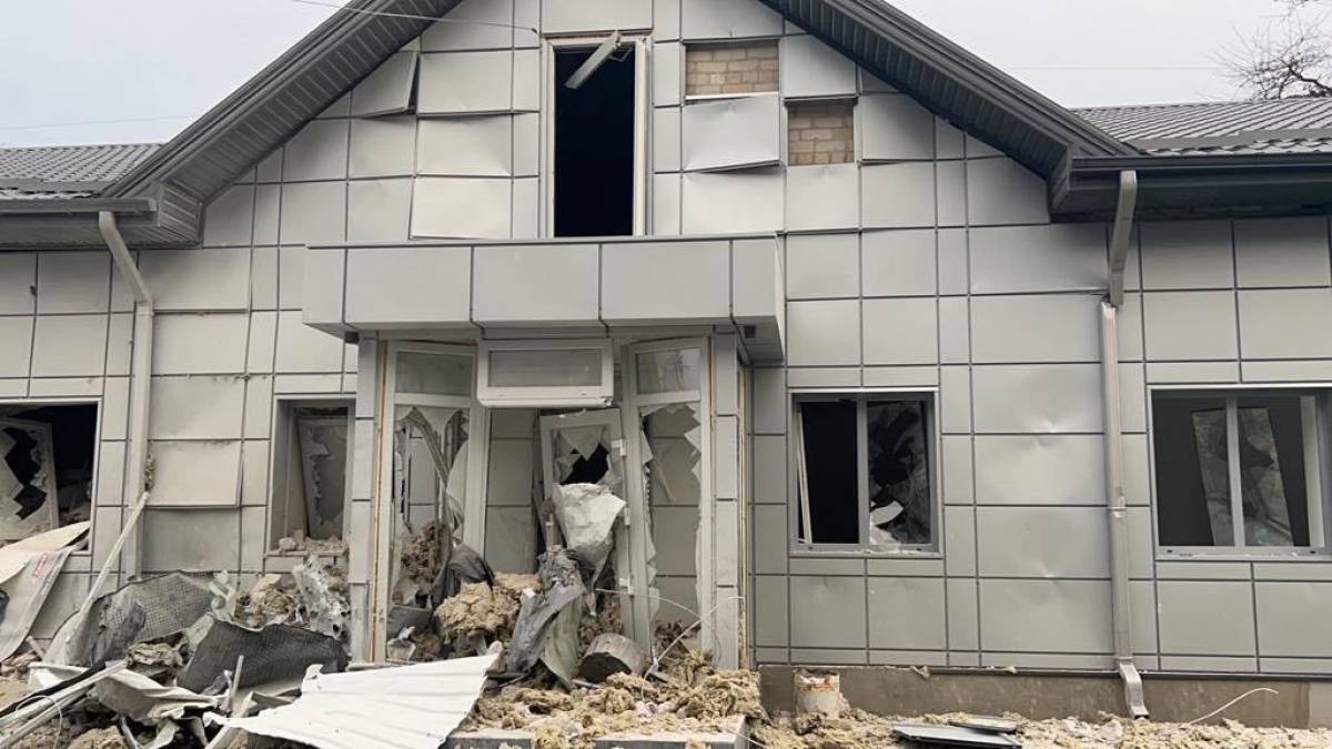 Фото: 25 листопада рашисти поцілили в СТО одного з селищ Запорізького району, – Куртєв