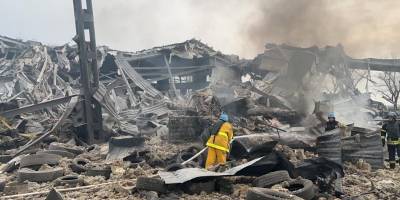 Фото: 25 листопада рашисти поцілили в СТО одного з селищ Запорізького району, – Куртєв
