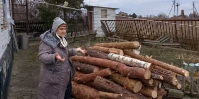 Прифронтові громади продовжують отримувати дрова