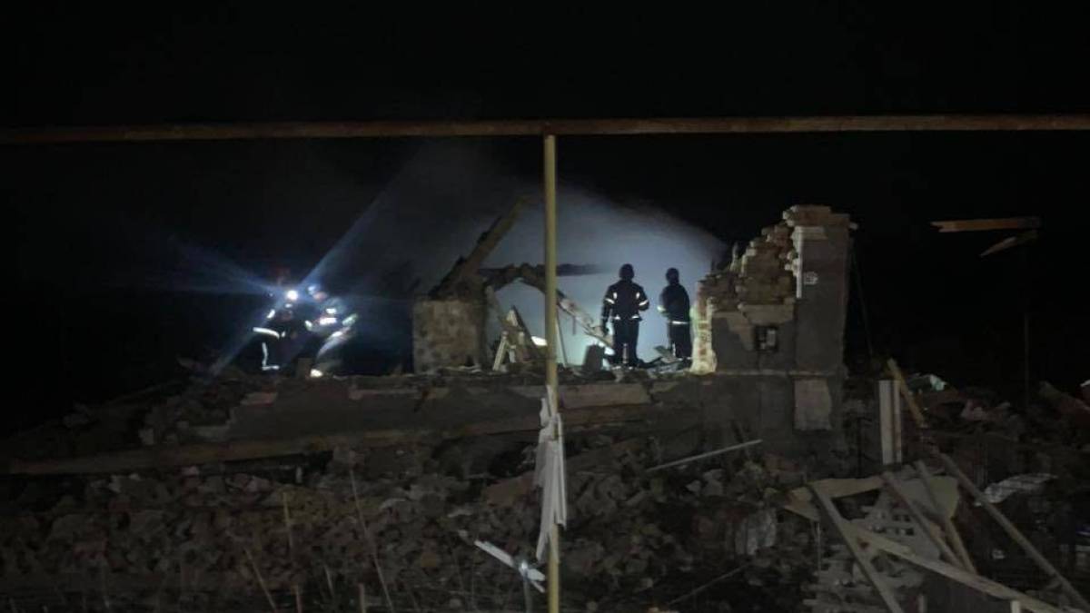 Офіційно: вночі ворог атакував безпілотниками і ракетами С-300 дві громади Запорізького району