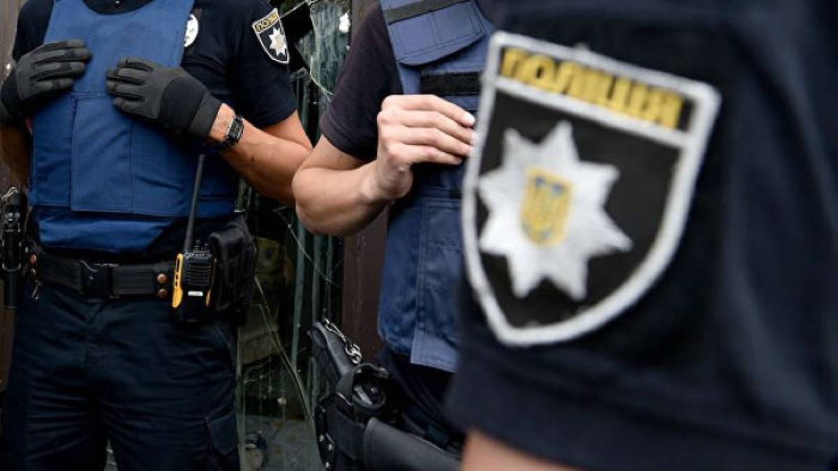 Запорізькі поліцейські розкрили два пограбування