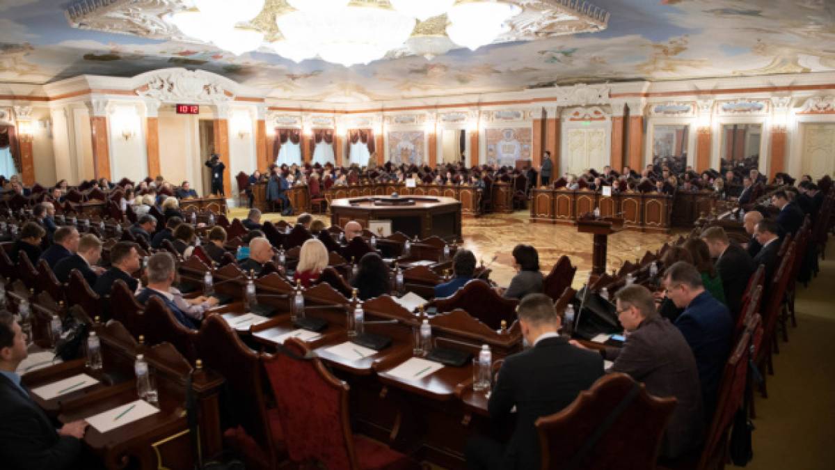 Верховний Суд скоротив 330 посад