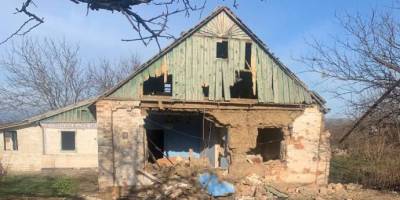 У Запорізькій області через ракетний обстріл стіна будинку обвалилася на двох дітей