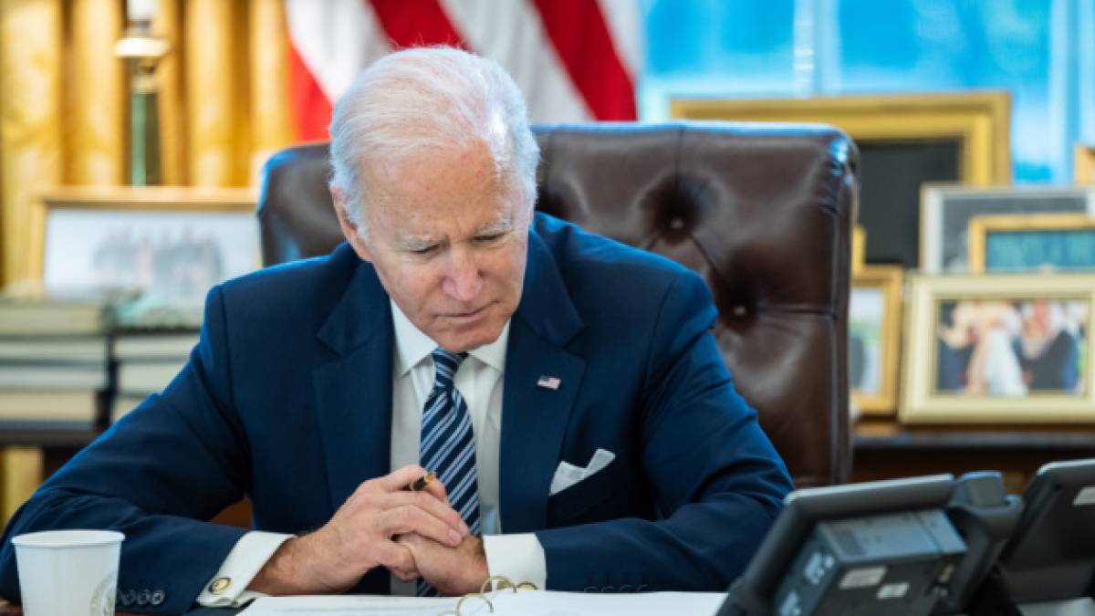 Байден підписав оборонний бюджет із $800 мільйонами допомоги для України