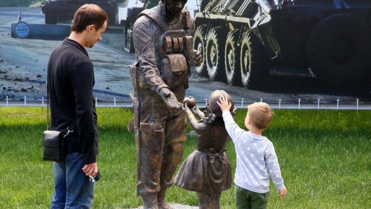«єДопомога» дає можливість кожному здійснити новорічну мрію дитини