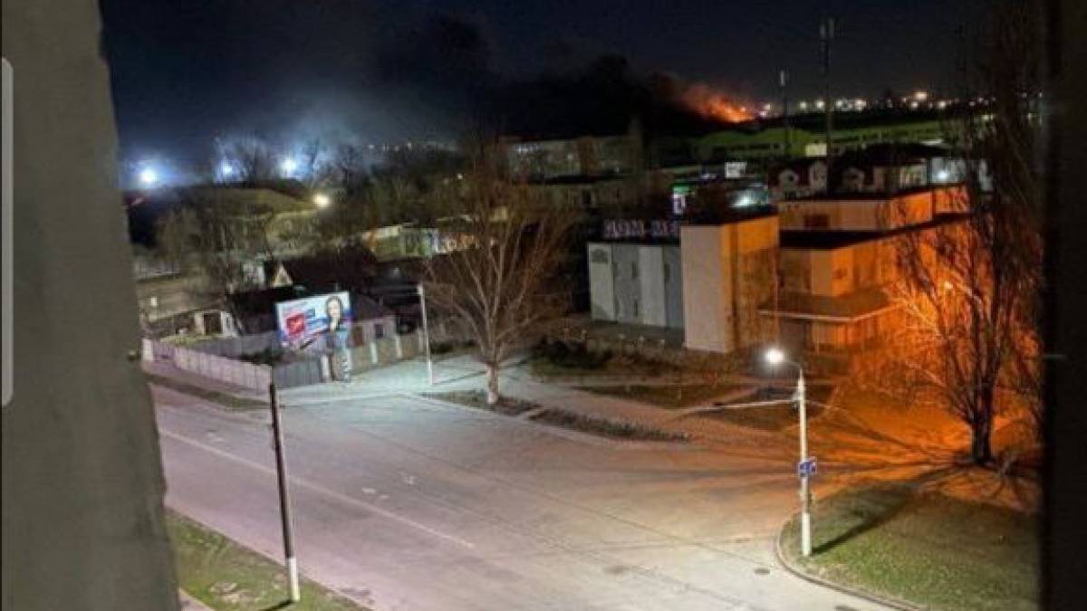 У Мелітополі на військовій базі росіян – серія гучних вибухів