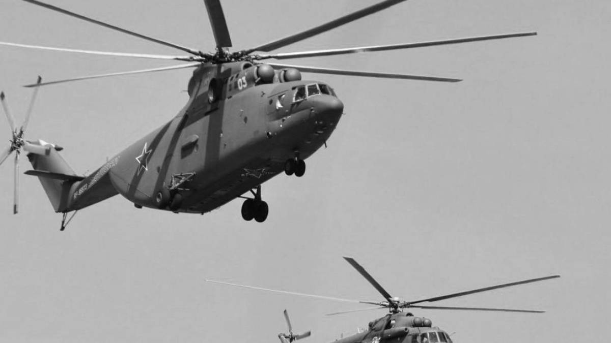 Над Бердянськом сьогодні кружляє багато гвинтокрилів
