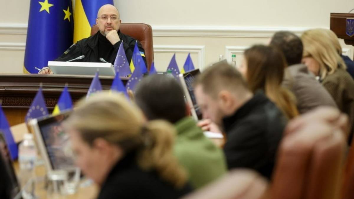 Кабмін продовжив на рік виплати компенсацій бізнесу за працевлаштування переселенців