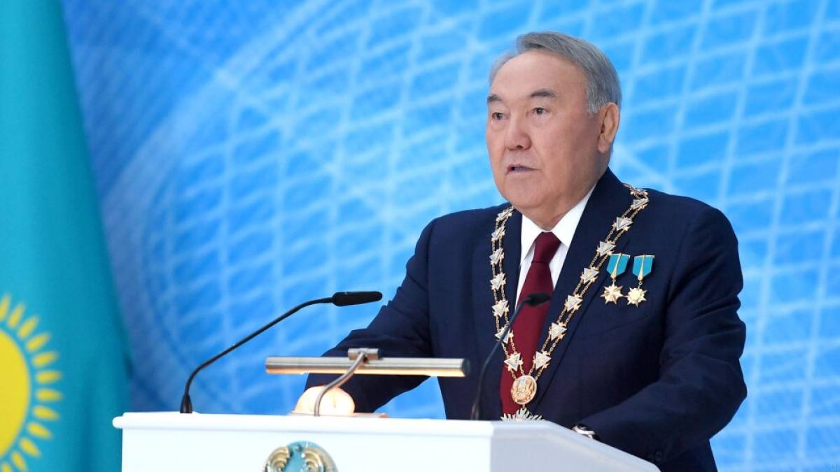 У Казахстані втратив чинність закон про лідера нації Назарбаєва
