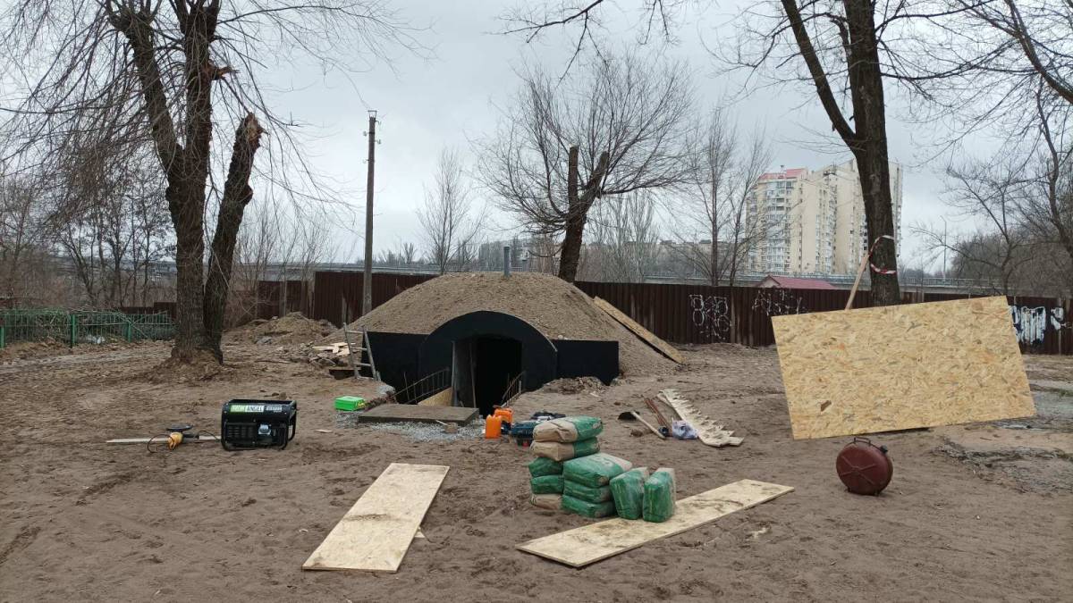 Чому у Запоріжжі мобільні укриття облаштовують на пляжі ?