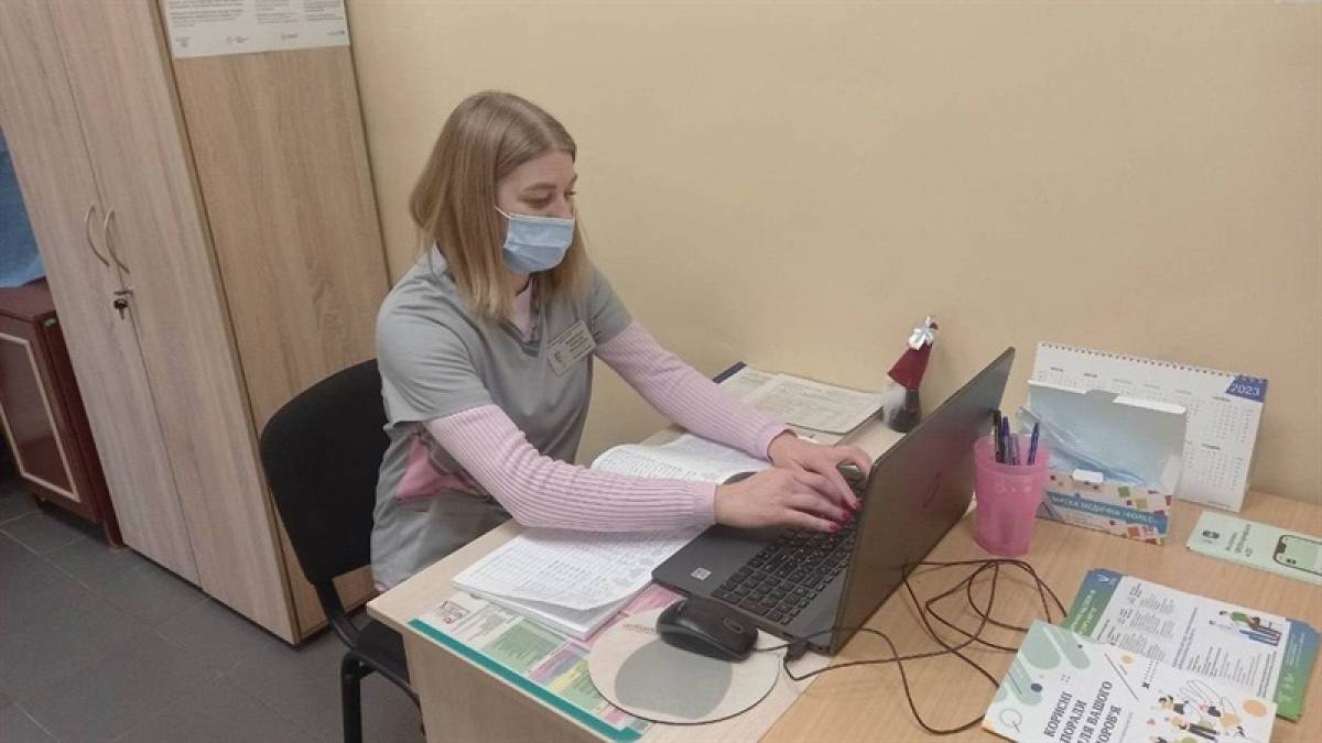 У Запоріжжі продовжують працювати пункти вакцинації