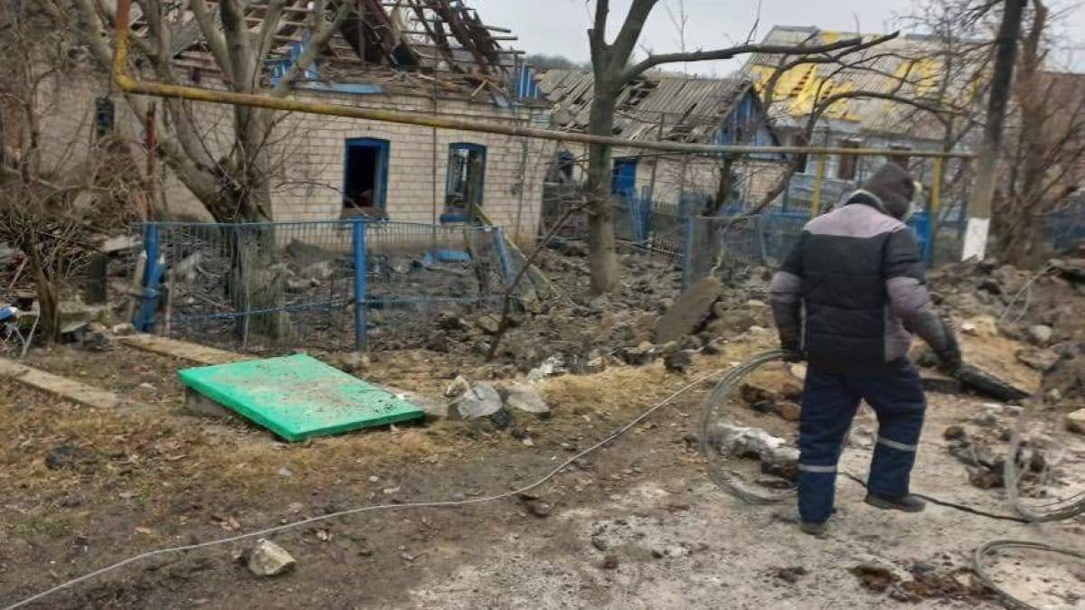 Нічні звуки вибухів у Запоріжжі – це обстріл ракетами С-300 села Лежине, фото
