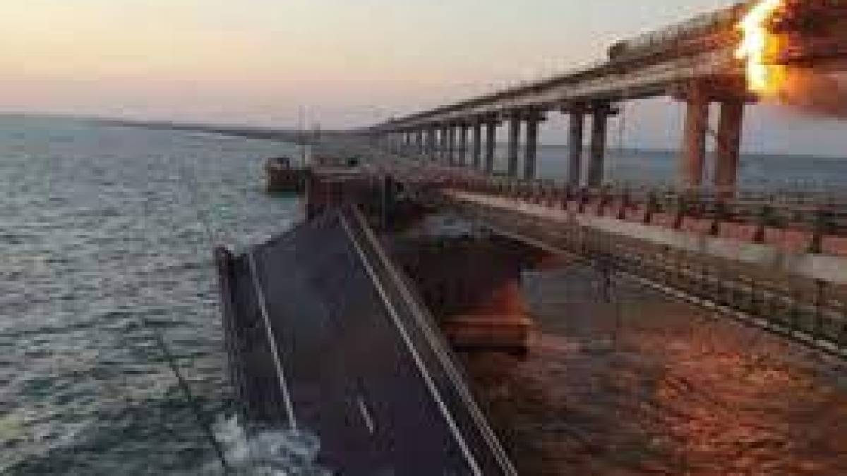 Вибух на Кримському мосту: Болгарія довела, що Росія бреше