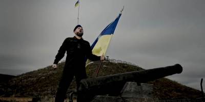 Запорізький гвардієць презентував авторську пісню