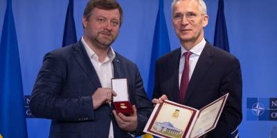 Генсек НАТО отримав почесну нагороду Верховної Ради України