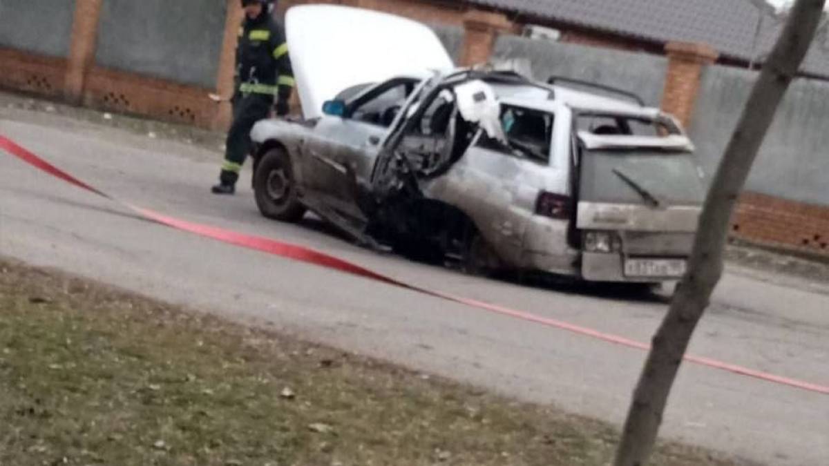 У тимчасово окупованому Бердянську підірвали автівку екс-депутата міської ради від ОПЗЖ Валентини Мамай