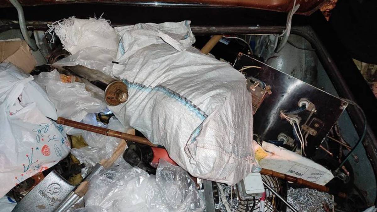 Запорізькі поліцейські затримали підозрюваних у крадіжці майна з території підприємства