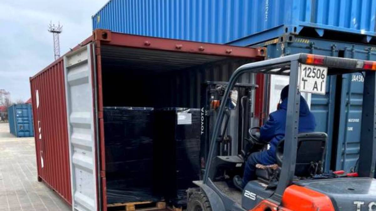 Deutsche Bahn передала Укрзалізниці 63 бензинові генератори