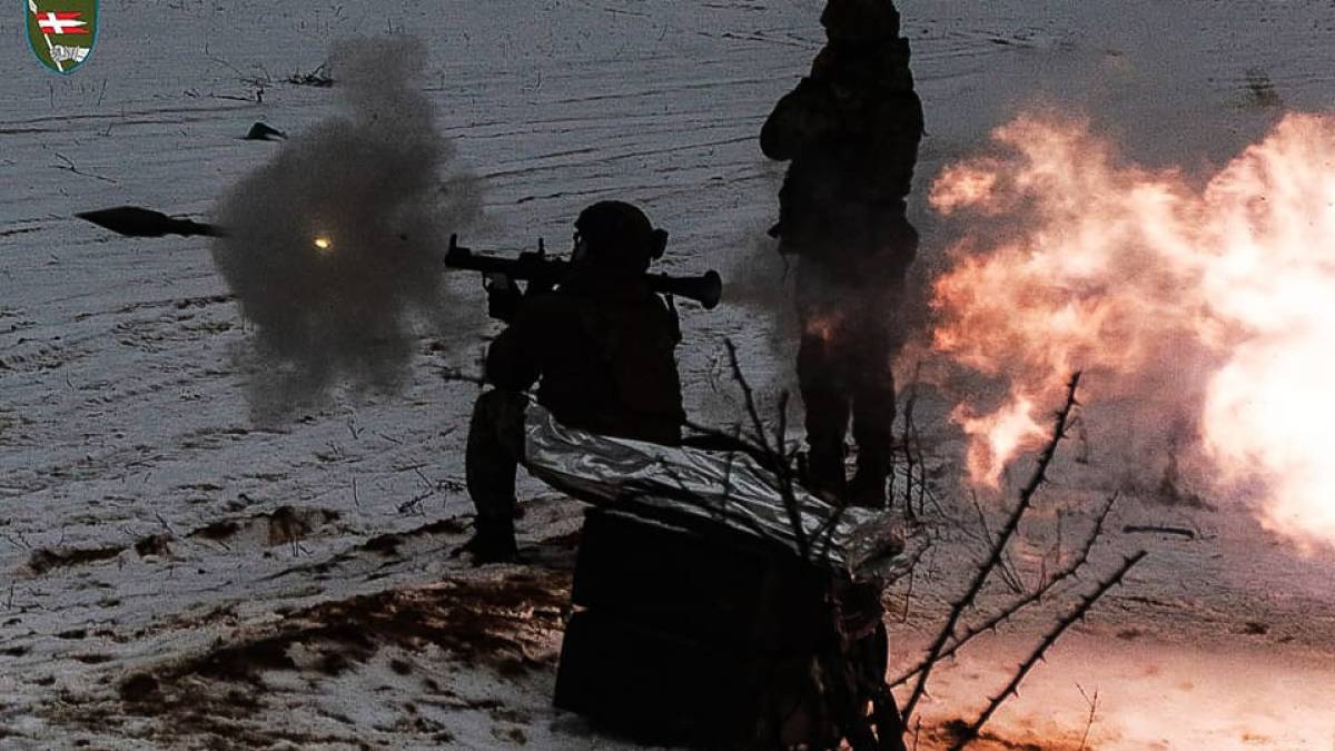 ЗС України за добу відбили ворожі атаки поблизу 10 населених пунктів Донецької та Луганської області