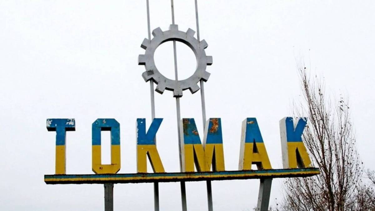 Токмак: окупанти виселяють людей із житла, заселяючи в нього місцевих колаборантів