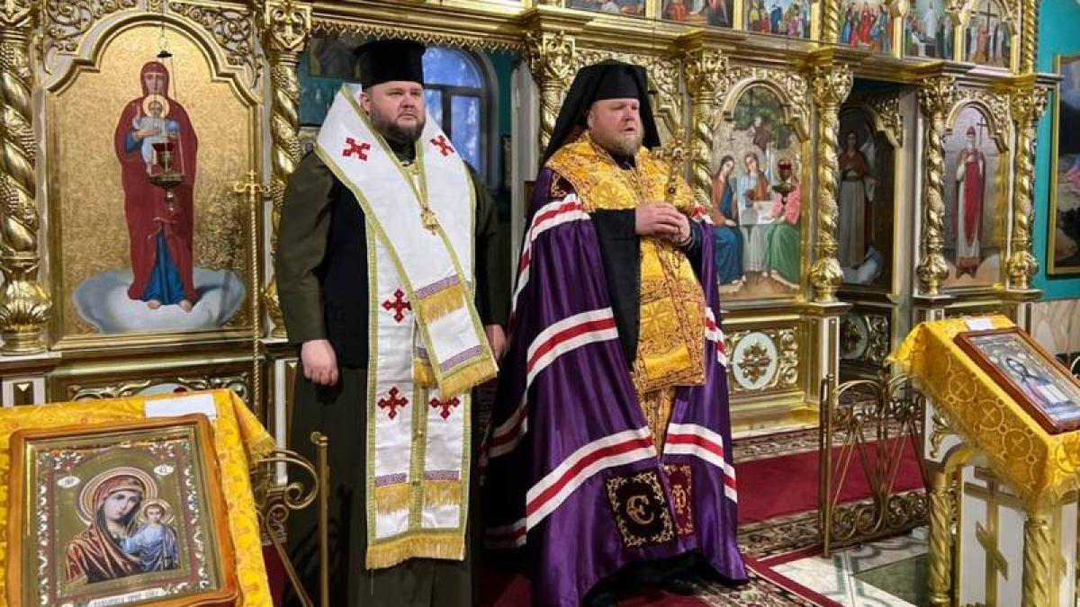 У Запоріжжі два єпископи відслужили молебень перед початком доброго діла