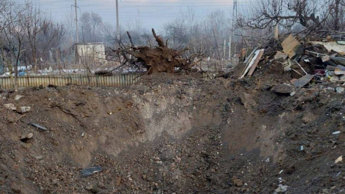 Последствия утреннего обстрела Запорожья: подробности, фото