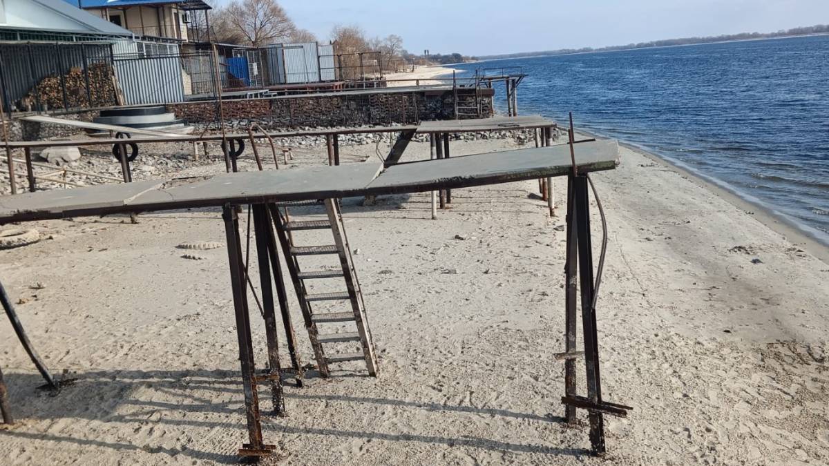 Жители запорожского села показали, как «убежало» Каховское море, фото