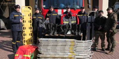 У Запоріжжі волонтери передали рятувальникам тепловізор і спецобладнання