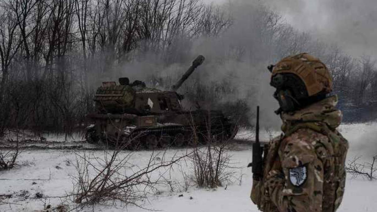 Загальні бойові втрати противника з 24.02.22 по 17.02.23 – Генштаб ЗСУ: 141260 (+800) осіб, 871 (+14) крилаті ракети, 2322 (+16) артсистем
