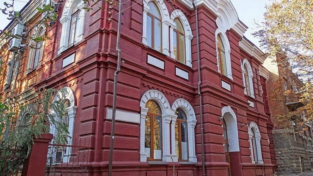 У Запоріжжі прокуратура через суд зобов’язала власника укласти охоронний договір на пам’ятку архітектури