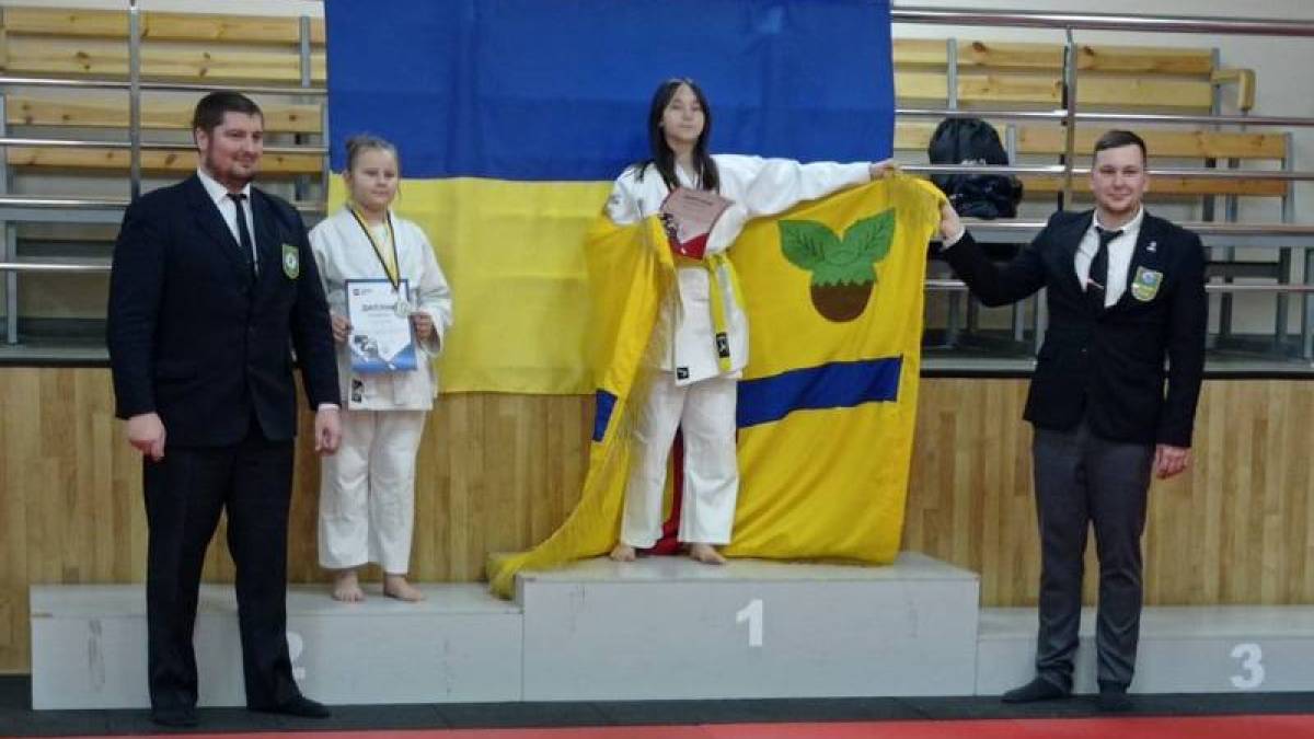 Прапор  незламного Оріхіва замайорів  на переможних сходинках п’єдесталу у місті Дніпрі (фото)