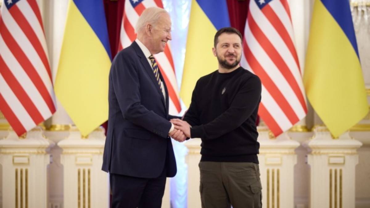 Зеленський провів перемовини з Байденом: “Розмова, яка наближає нашу спільну перемогу”